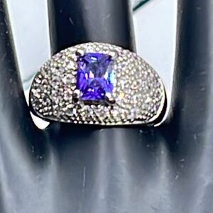 Silver plated & amethyst ring size 9.